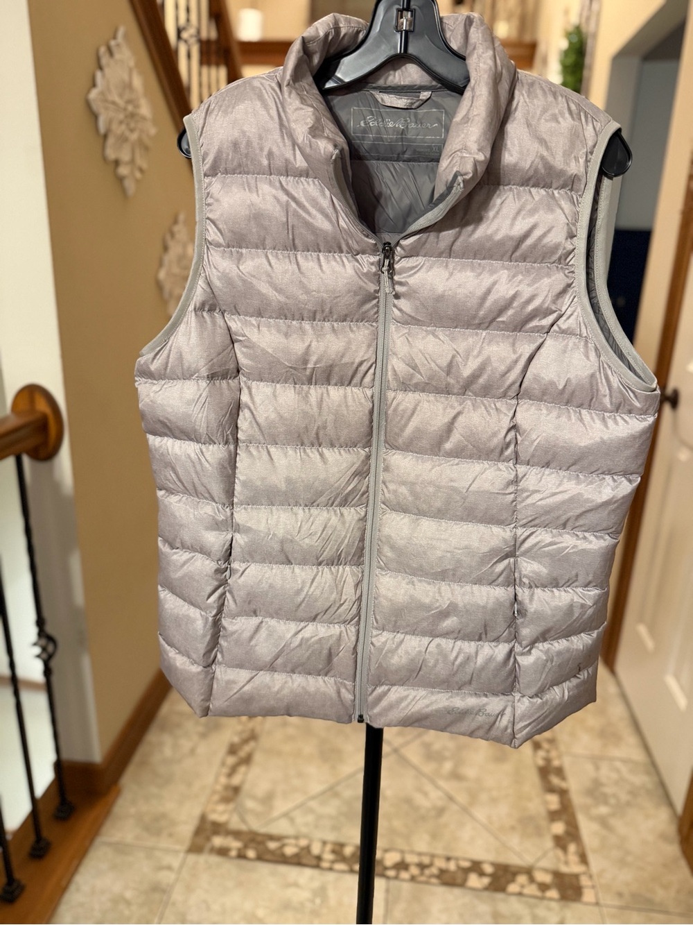 Eddie Bauer EB650 Down Puffer Vest Women’s XL Taupe Greige NWOT